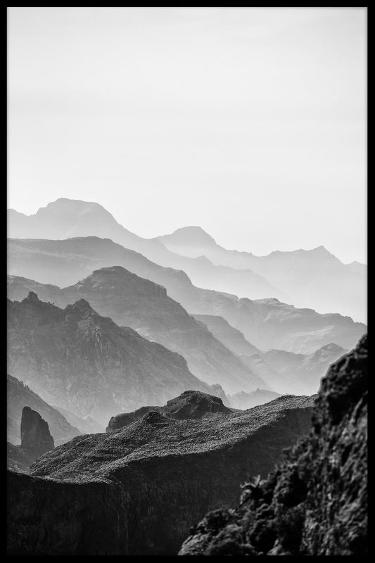  Misty Mountains sort og hvid plakat